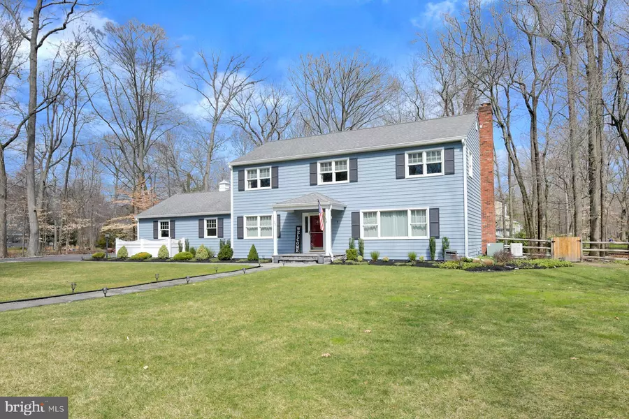 22 LORRIE LN, Princeton Junction, NJ 08550