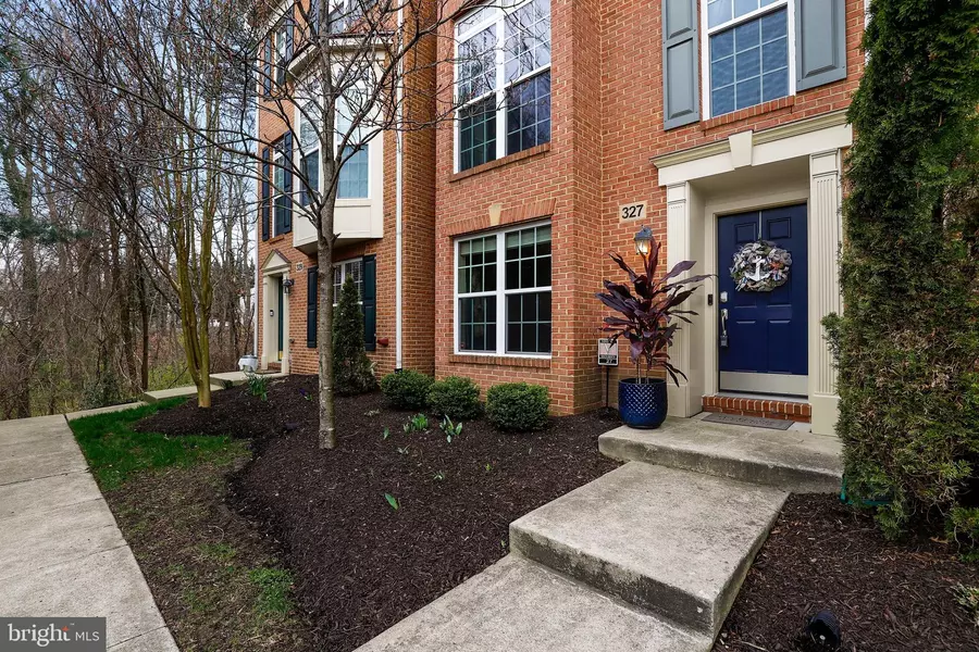 327 BULWARK ALY, Annapolis, MD 21401