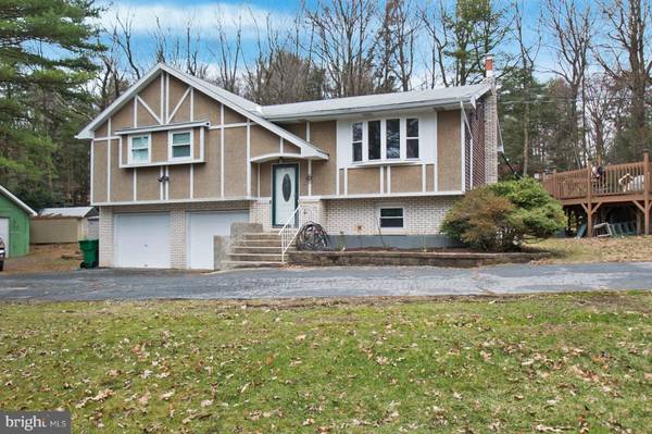 25 DANIEL CIR, Lehighton, PA 18235