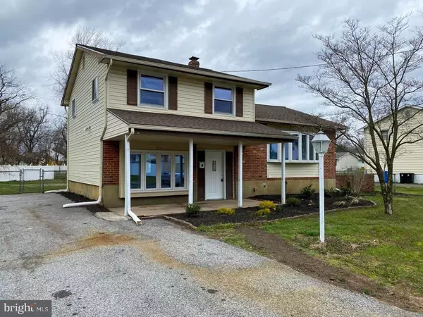 Beverly, NJ 08010,315 COLONIAL