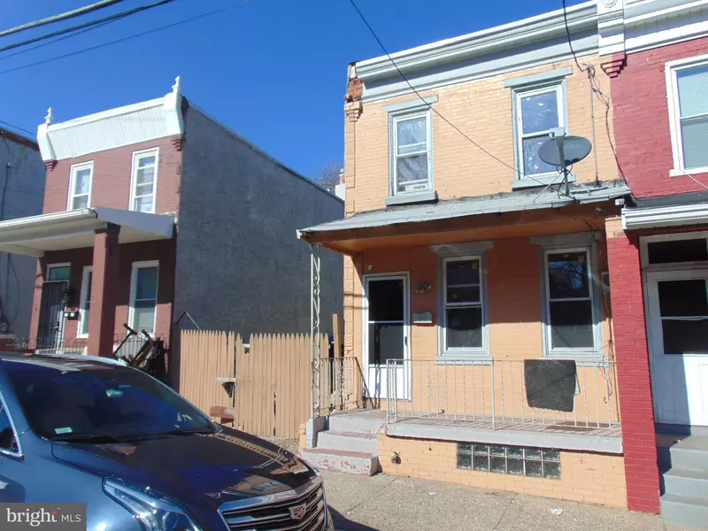 1225 LANSDOWNE AVE, Camden, NJ 08104