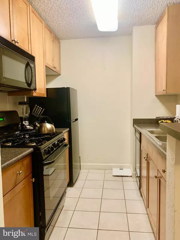 Alexandria, VA 22304,60 S VAN DORN ST #313