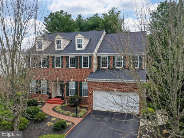 308 E SKYLINE DR, Purcellville, VA 20132