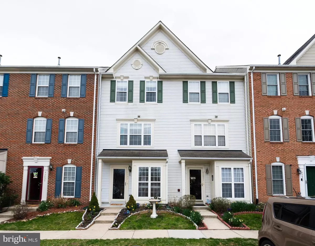 Chantilly, VA 20152,43033 CHISWICK TER