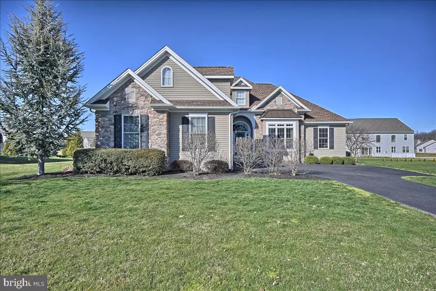 16 NETHERBY LN, Carlisle, PA 17015