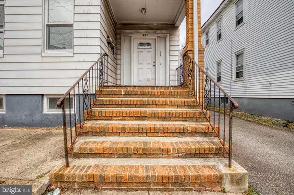 New Brunswick, NJ 08901,109 LOUIS ST