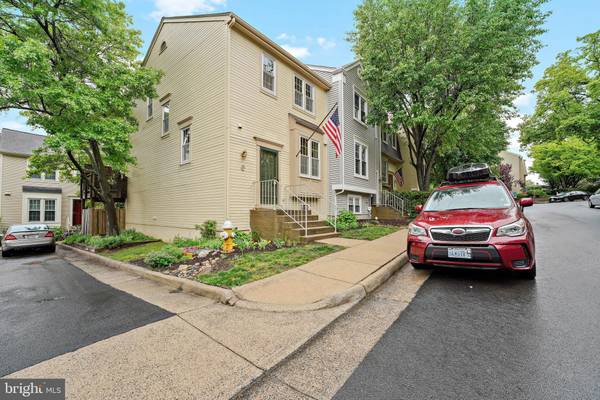 73 FENDALL AVE, Alexandria, VA 22304