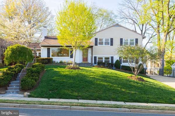 5513 WILLIAMSBURG BLVD, Arlington, VA 22207