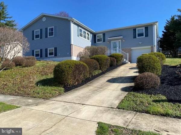 7 PINYON PINE CIR, Wilmington, DE 19808