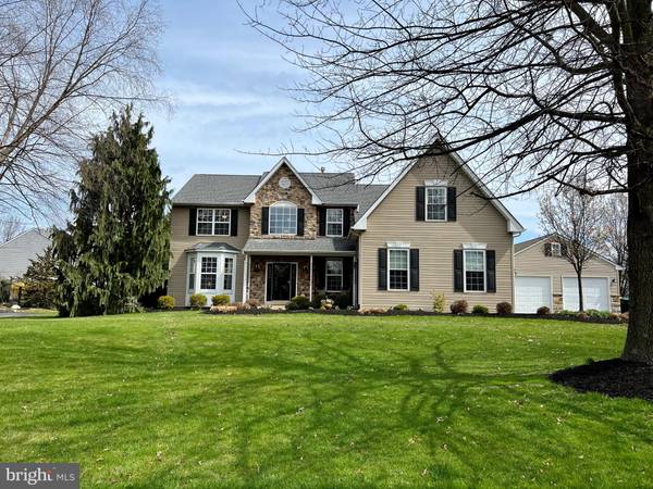 2295 MCARTHUR DR, Hatfield, PA 19440