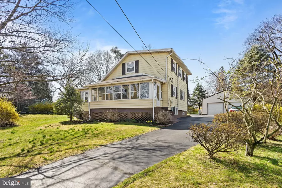 464 BETHEL RD, Aston, PA 19014