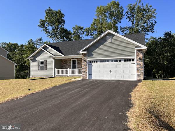 658 BASIN DRIVE, Inwood, WV 25428