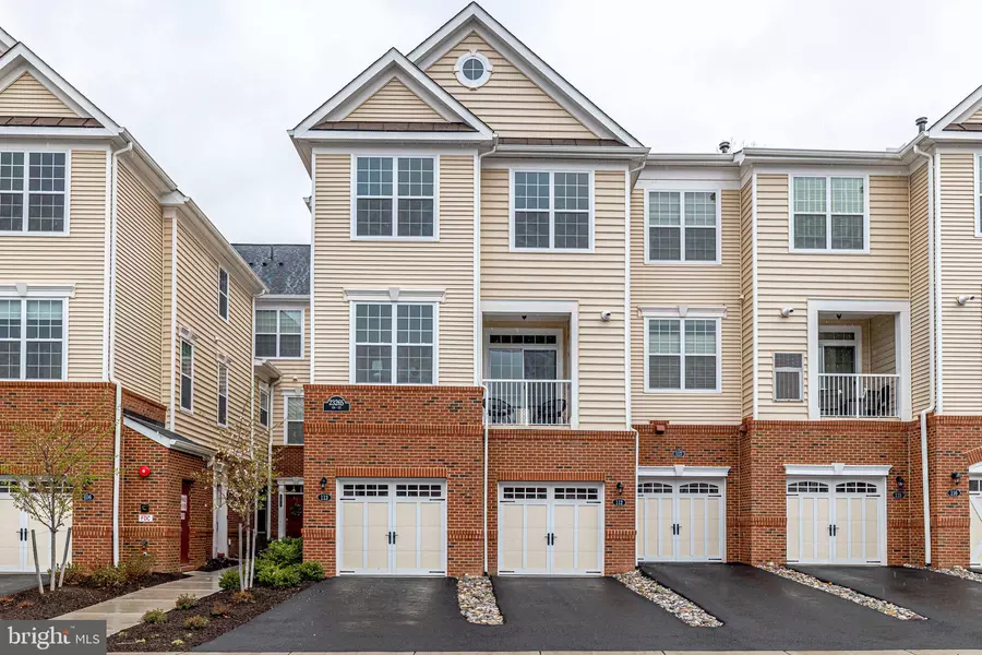 23265 MILLTOWN KNOLL SQ #113, Ashburn, VA 20148