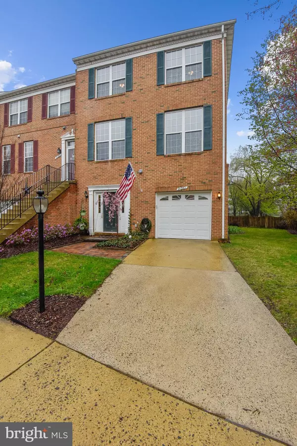 21361 SAWYER SQ, Ashburn, VA 20147