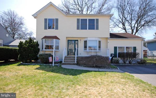 61 FLORENCE AVE, Colonia, NJ 07067