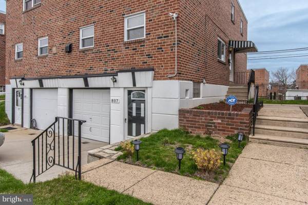 Philadelphia, PA 19111,807 STRAHLE ST