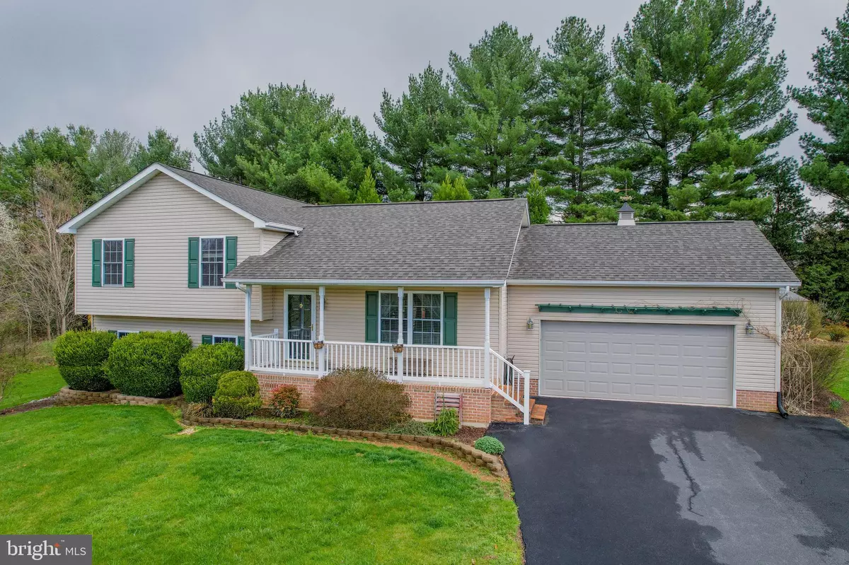 Falling Waters, WV 25419,141 VIOLET LN