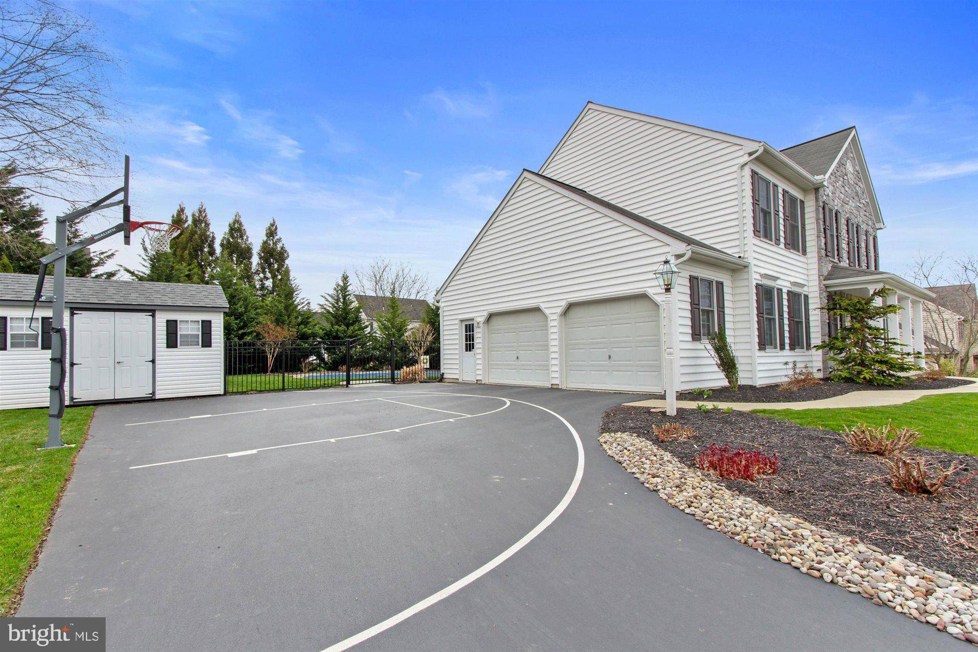 East York, PA 17402,2530 EL DORADO