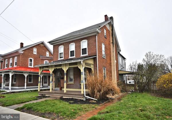 366 MAIN ST, Red Hill, PA 18076