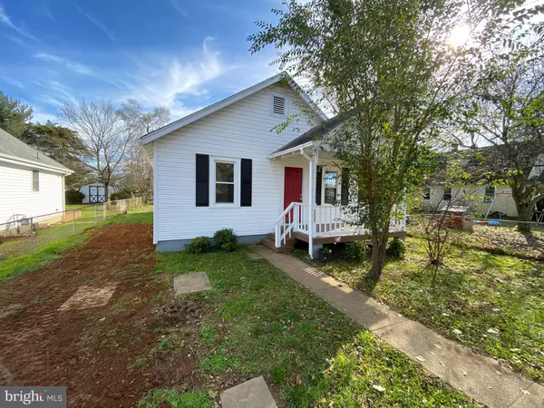 155 MANSFIELD ST, Fredericksburg, VA 22408