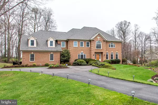 Mclean, VA 22102,1194 WINDROCK DR