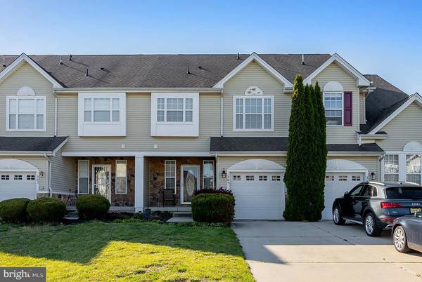 305 KESWICK DR, Swedesboro, NJ 08085