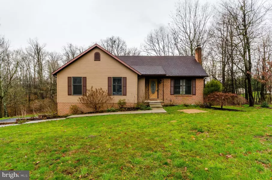 550 FOREVERGREEN DR, Falling Waters, WV 25419