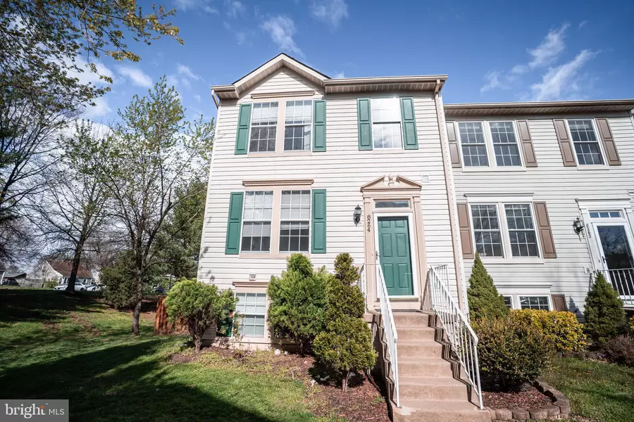 8264 VERMONT PL, Manassas, VA 20111