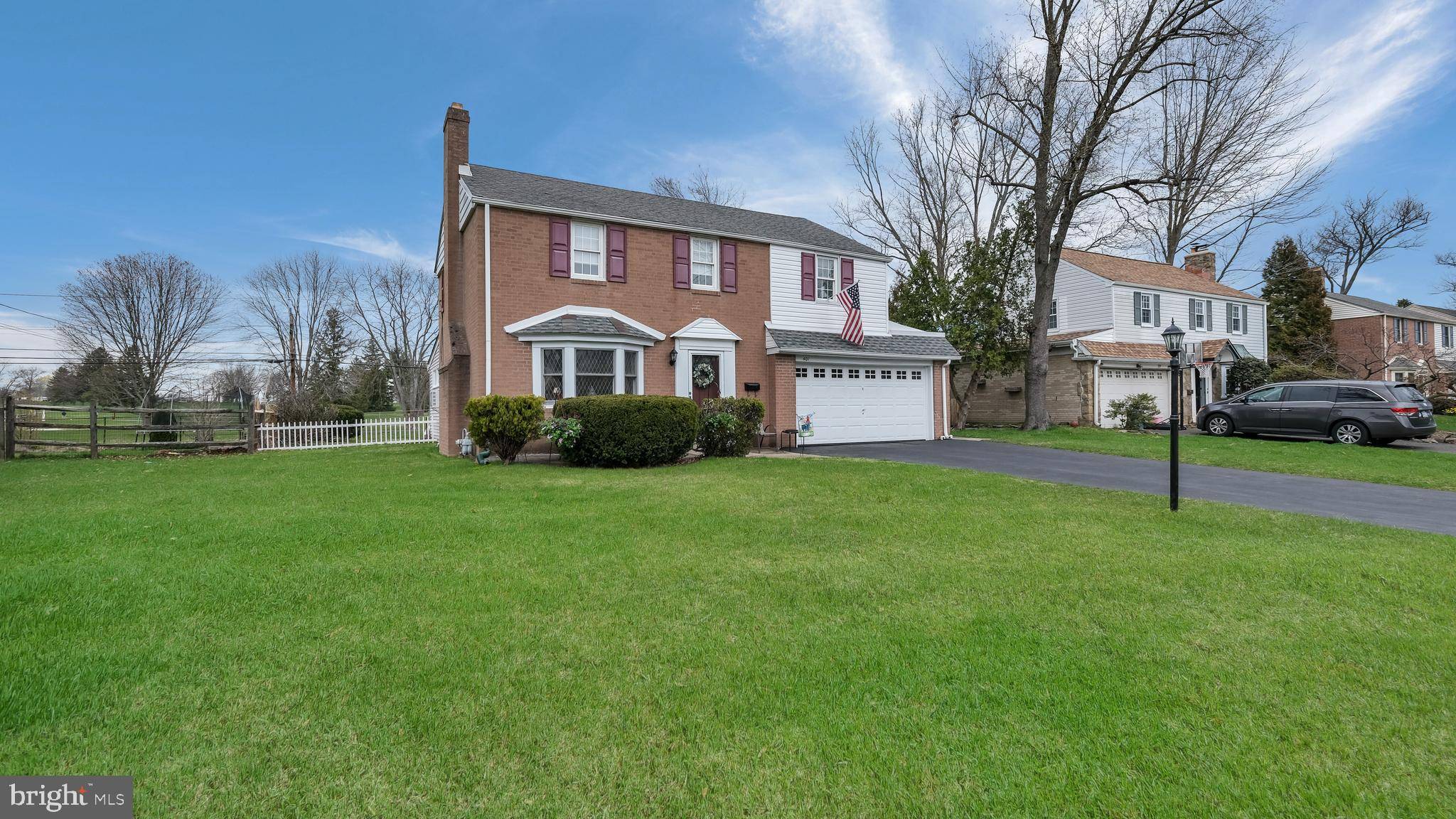 401 BURTON RD, Oreland, PA 19075