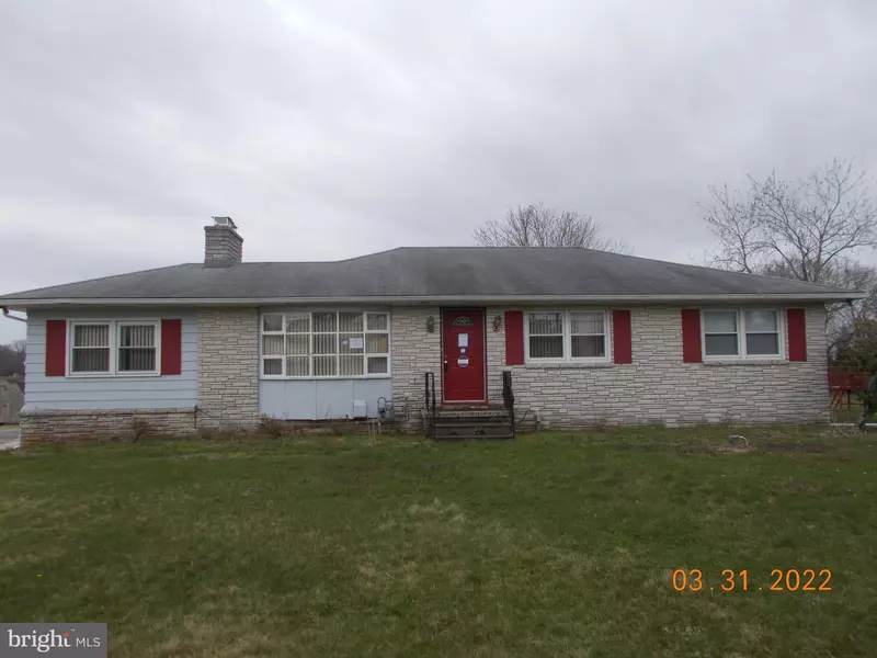 2703 DANTE AVE, Vineland, NJ 08361