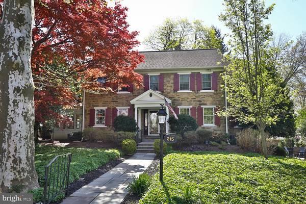 215 HOLMECREST RD, Jenkintown, PA 19046