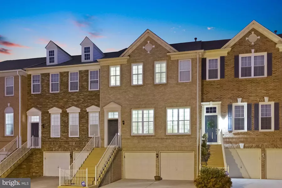 6156 MANCHESTER PARK CIR, Alexandria, VA 22310