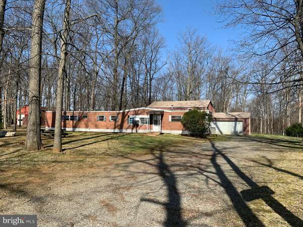 3832 BROWNTON RD, Felton, PA 17322