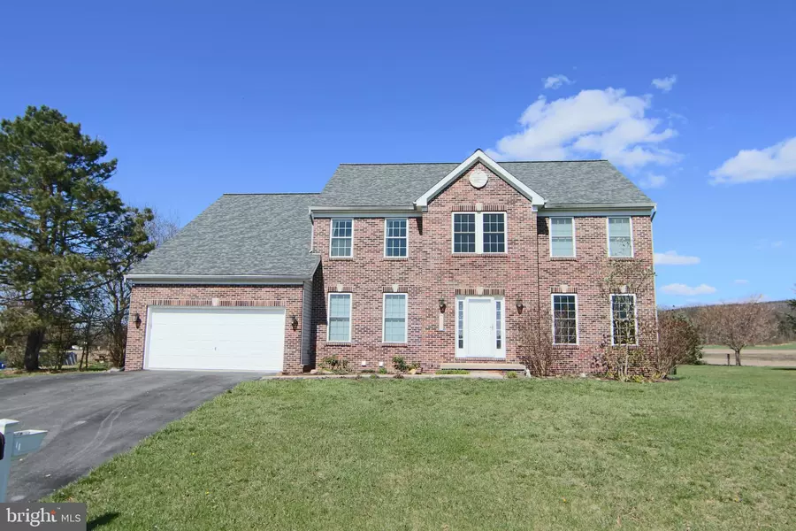 2998 CONSTELLATION DR, Chambersburg, PA 17202