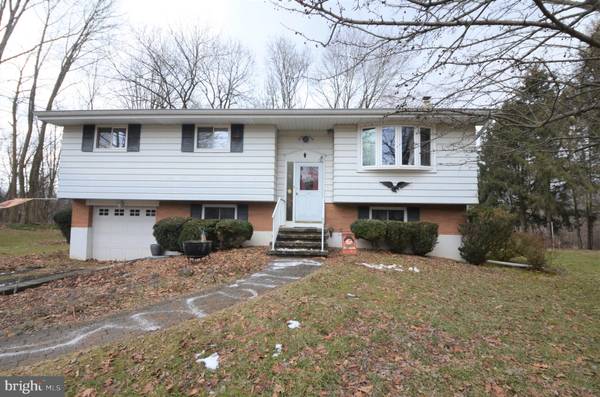 805 UNIONTOWN RD, Phillipsburg, NJ 08865