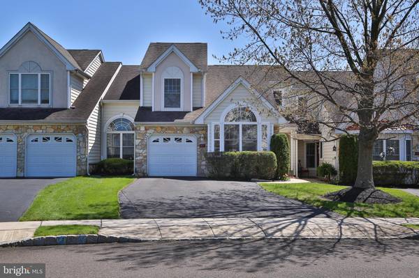 67 GRIFFITH MILES CIR, Warminster, PA 18974