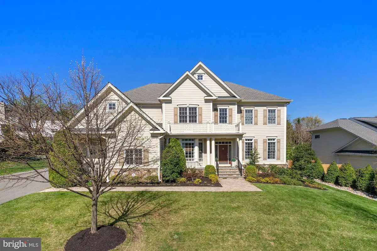 Mclean, VA 22101,2086 GRACE MANOR CT