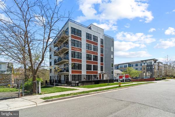 1245 N PIERCE ST #8, Arlington, VA 22209