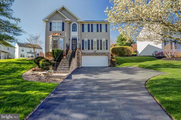 48 OVERLOOK CIR, Garnet Valley, PA 19060