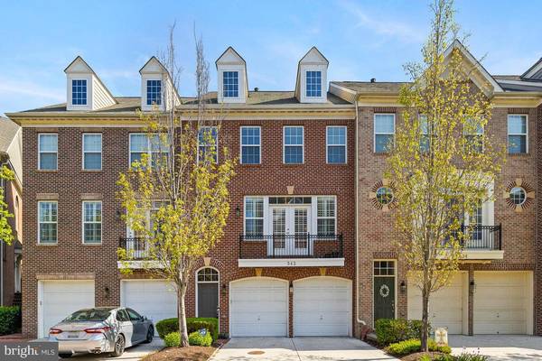 542 TRIADELPHIA WAY, Alexandria, VA 22312