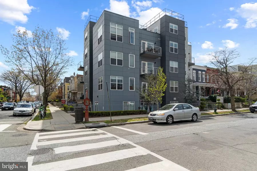 401 15TH ST SE #404, Washington, DC 20003