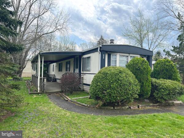 263 HICKORY DR, Doylestown, PA 18901