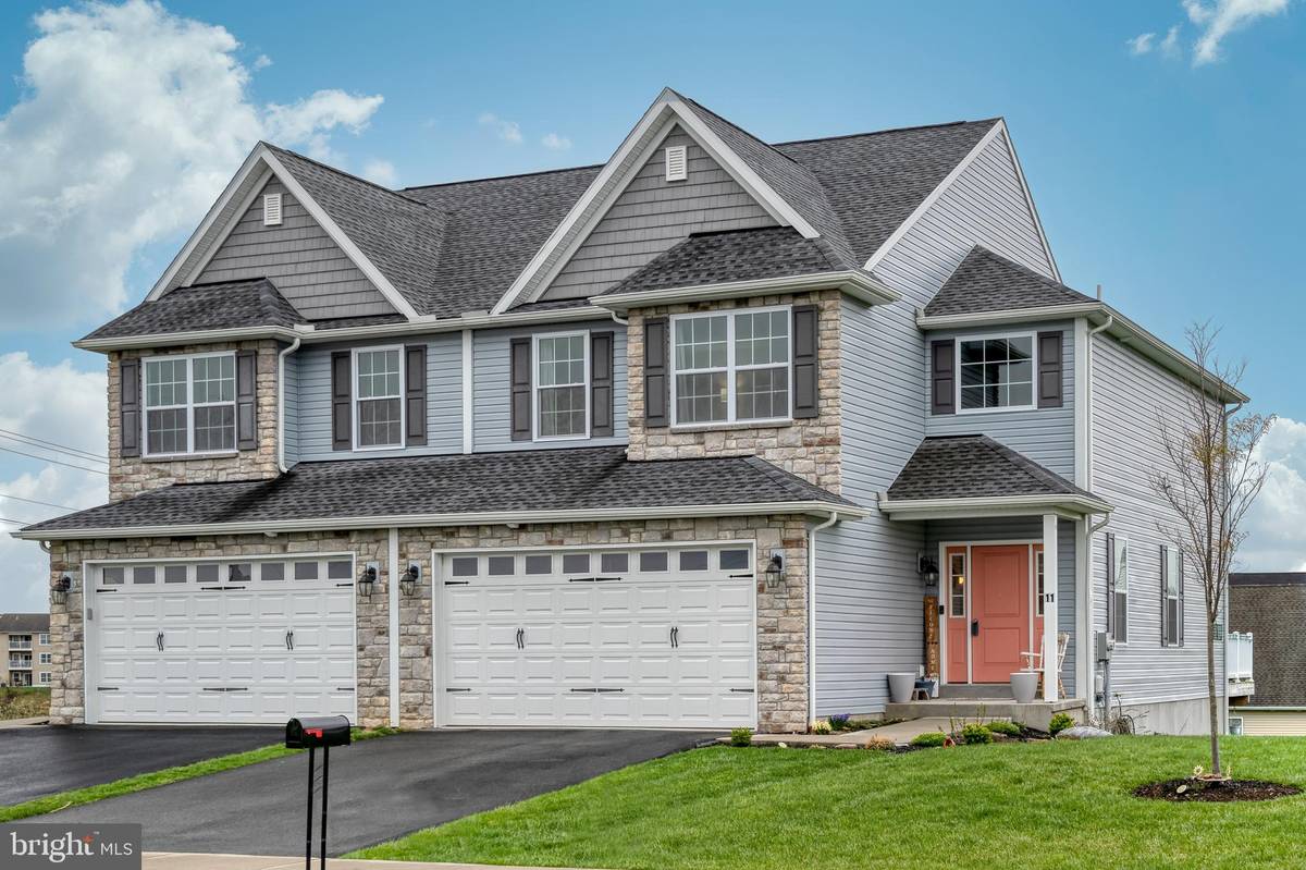 Elizabethtown, PA 17022,11 CANVASBACK LN