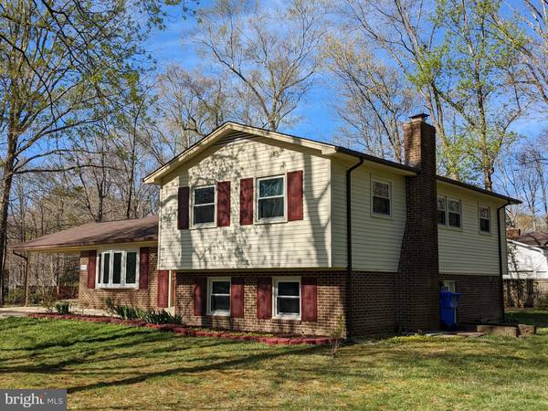 9611 RANDALL DR, White Plains, MD 20695