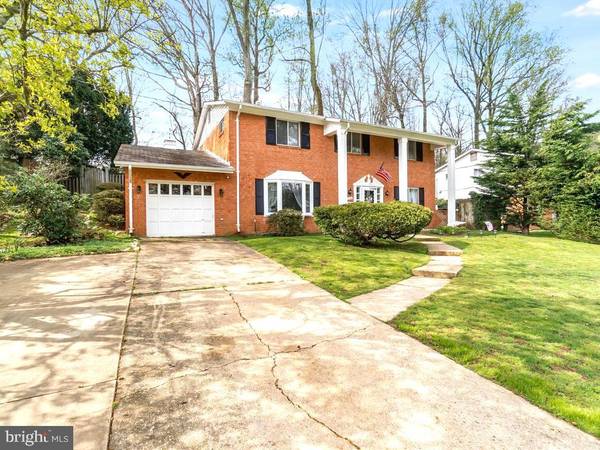 8529 PARLIAMENT DR, Springfield, VA 22151