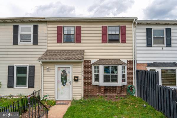 719 VALLEY RD, East Greenville, PA 18041