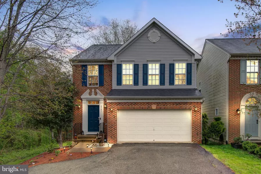 8741 TALBOTT FARM DR, Alexandria, VA 22309