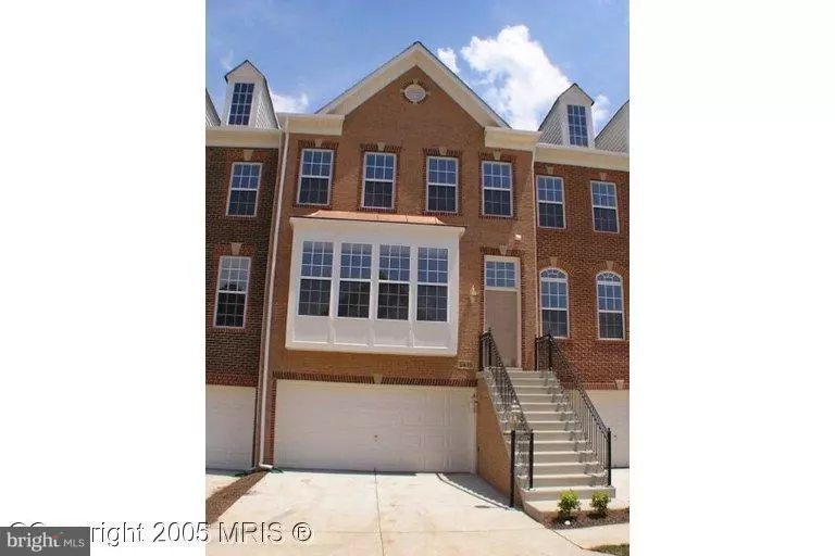 5635 SHEALS LN, Centreville, VA 20120