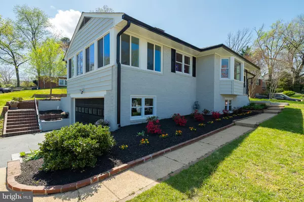 Alexandria, VA 22307,6628 SKYLINE CT