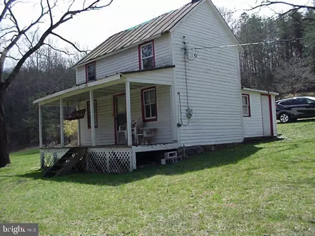 Paw Paw, WV 25434,969 CRITTON OWL HOLLOW RD